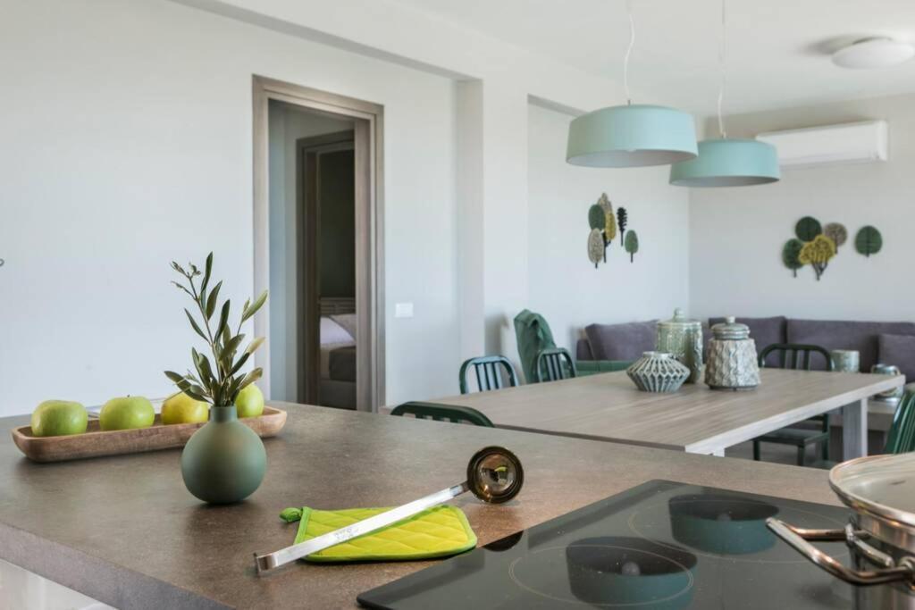 Color Villas-New Villa Green At Trapezaki With Private Pool Mousata Exteriér fotografie