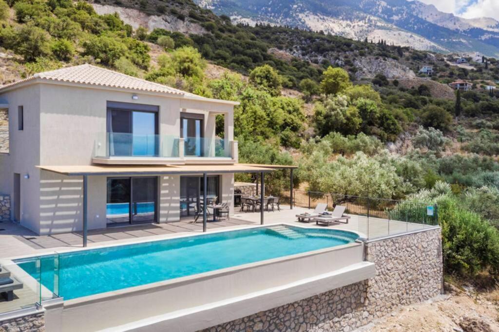Color Villas-New Villa Green At Trapezaki With Private Pool Mousata Exteriér fotografie